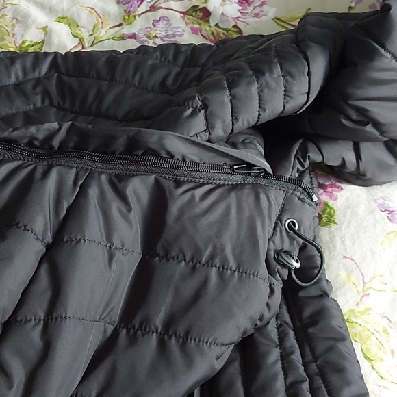 light quilted red x collection spring coat - Picture 8 of 11